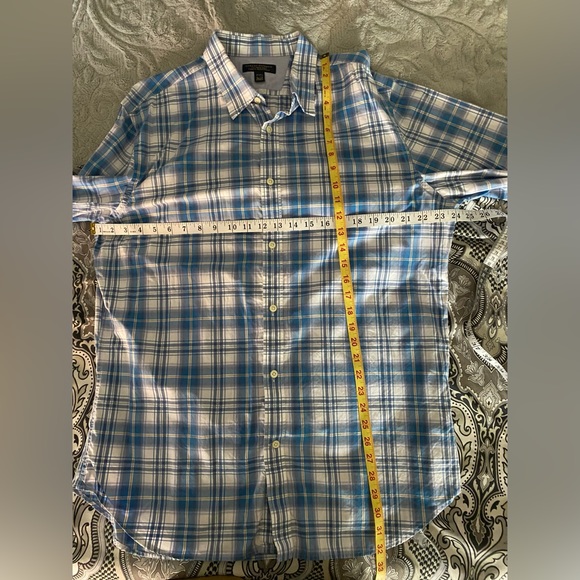 Banana Republic shirt never worn - Picture 3 of 4